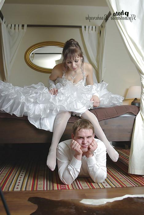 25P Under Wedding Dress