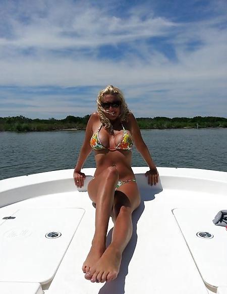25P Come play with me in the snow and on the boat