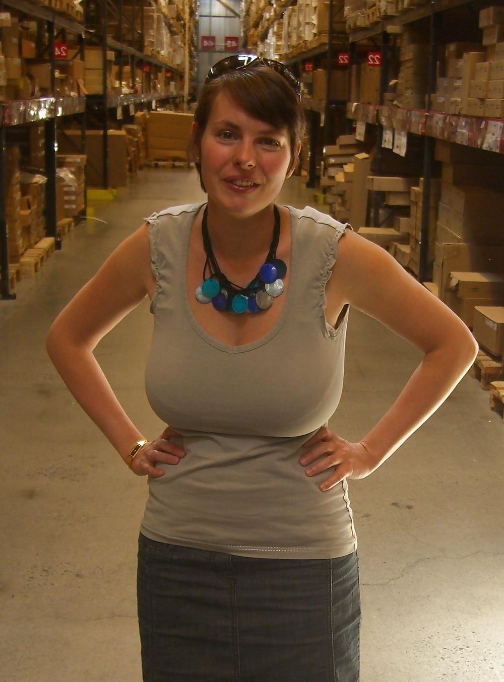 13P Busty milf