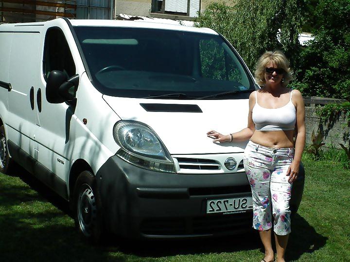 14P Busty milf.