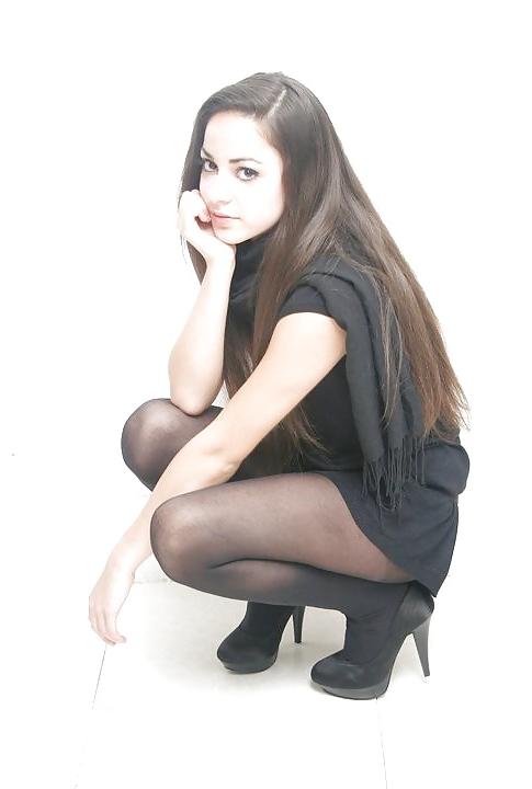 25P Sexy Women in Stockings and Pantyhose - 9