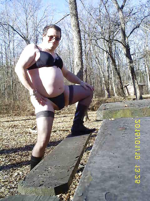 25P 15 011915 Sissy in the Forest
