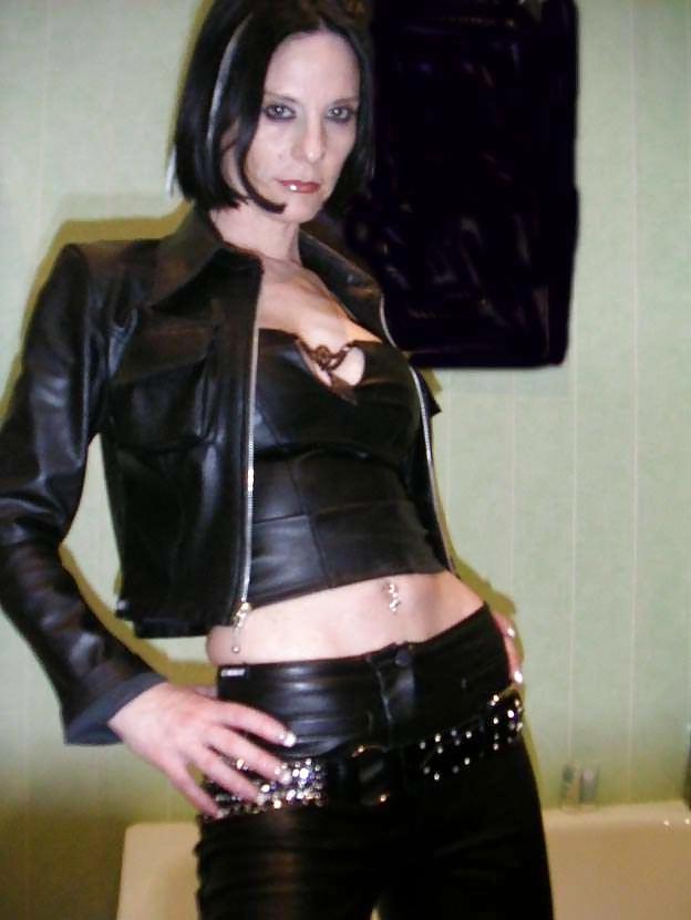 25P Perfect French SlutWife 4