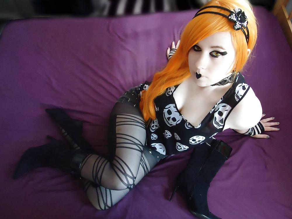 15P Cosplay-Teenager