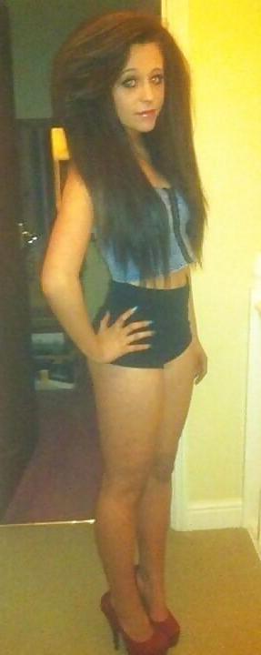25P Sluts in little hotpants! 6