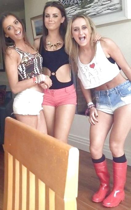 25P Sluts in little hotpants! 6