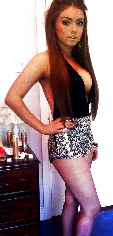 25P Sluts in little hotpants! 7
