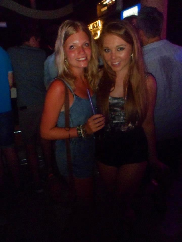 25P Sluts in little hotpants! 7