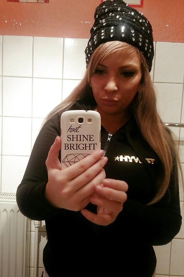 25P Jenny das Prachtweib. Dirty Comments please