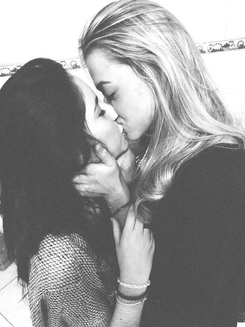 13P Janas exclusive sensual lesbian view 65
