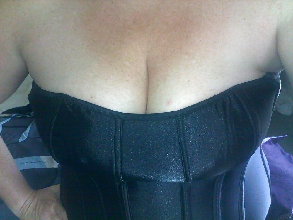 16P Sexy Corset