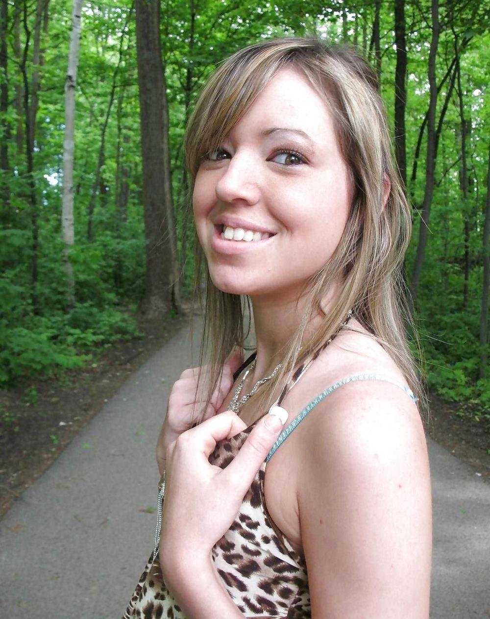 20P Cutie Lola, little FLASHING SLUT 