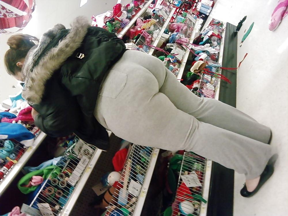 6P BIG BIG Young girl with great ASS to buy in store