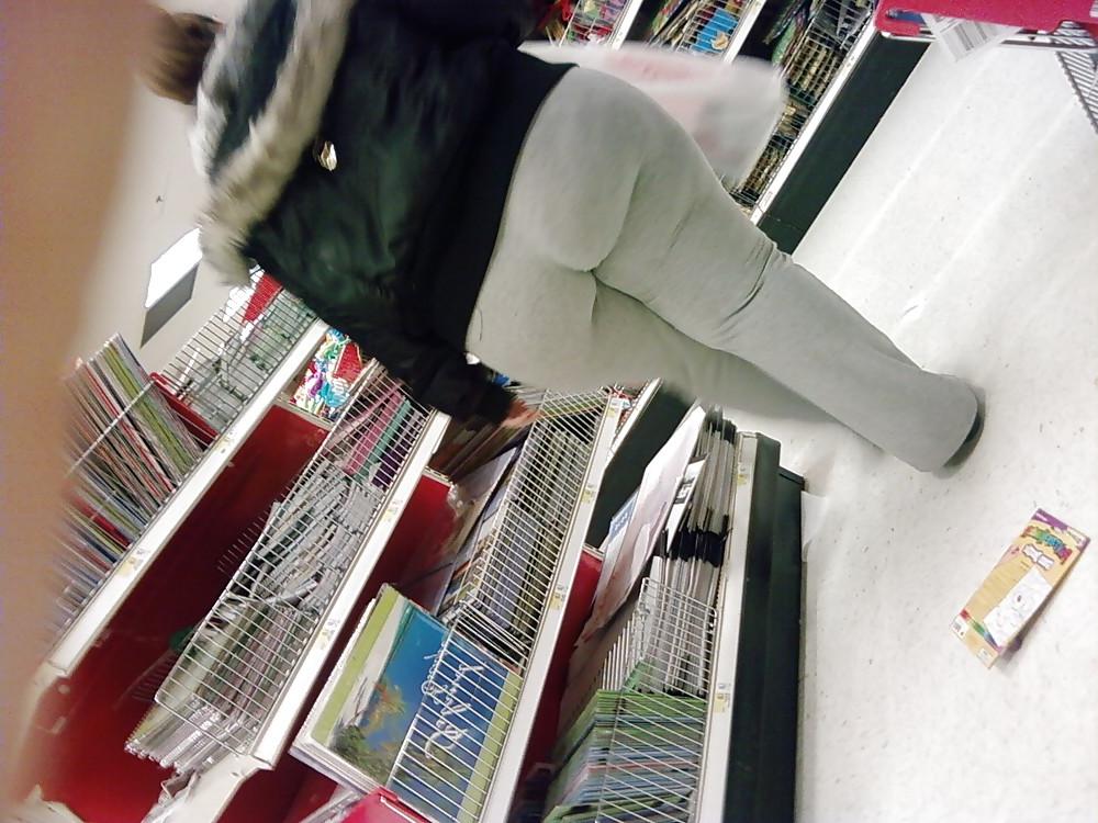 6P BIG BIG Young girl with great ASS to buy in store