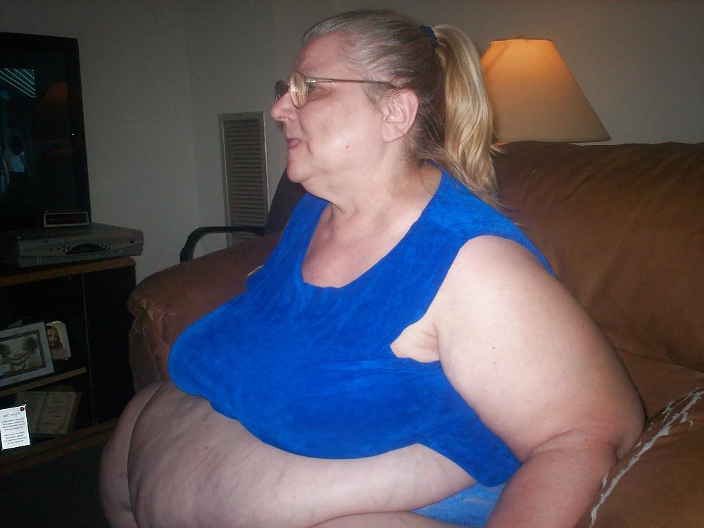 10P More in blue 