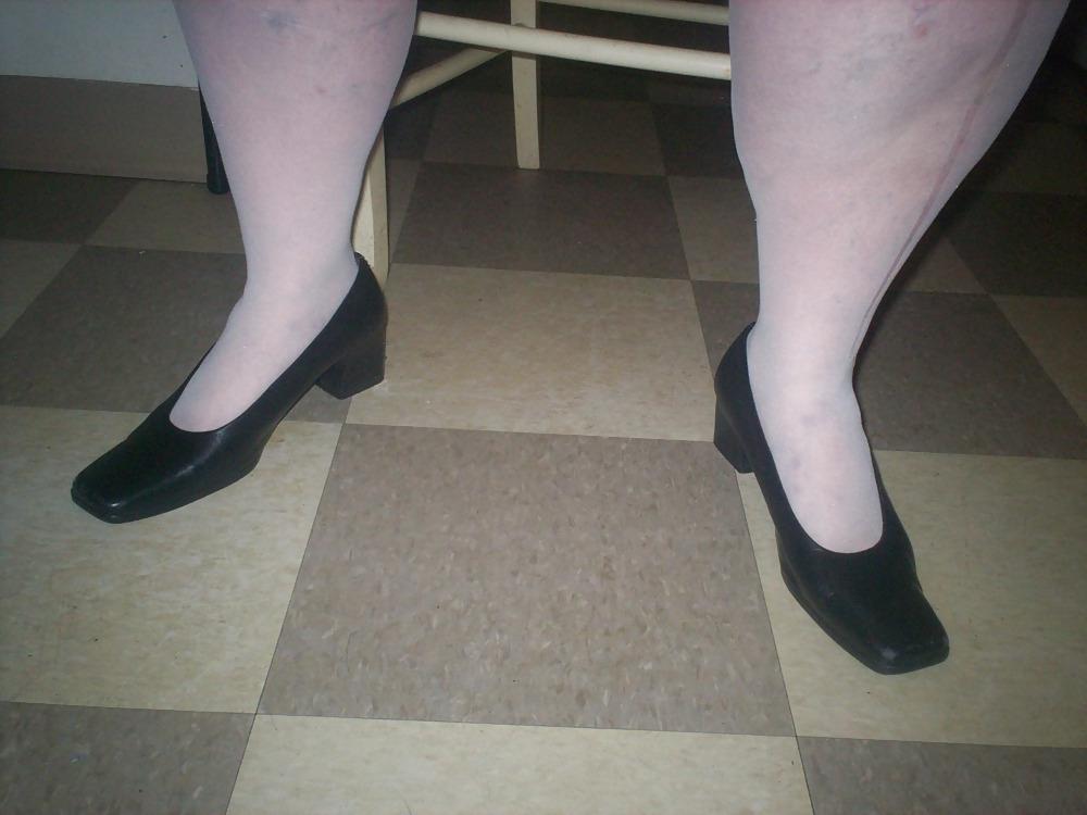 10P Blue dress white hose 