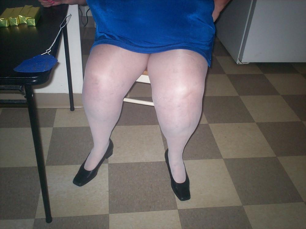 10P Blue dress white hose 