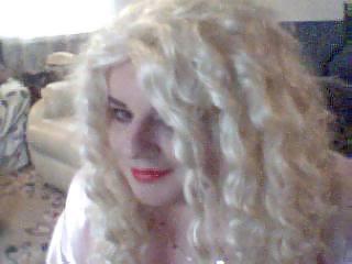 11P Me cross dressing