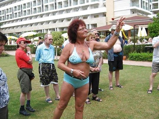 20P Older women in swimsuit 2.