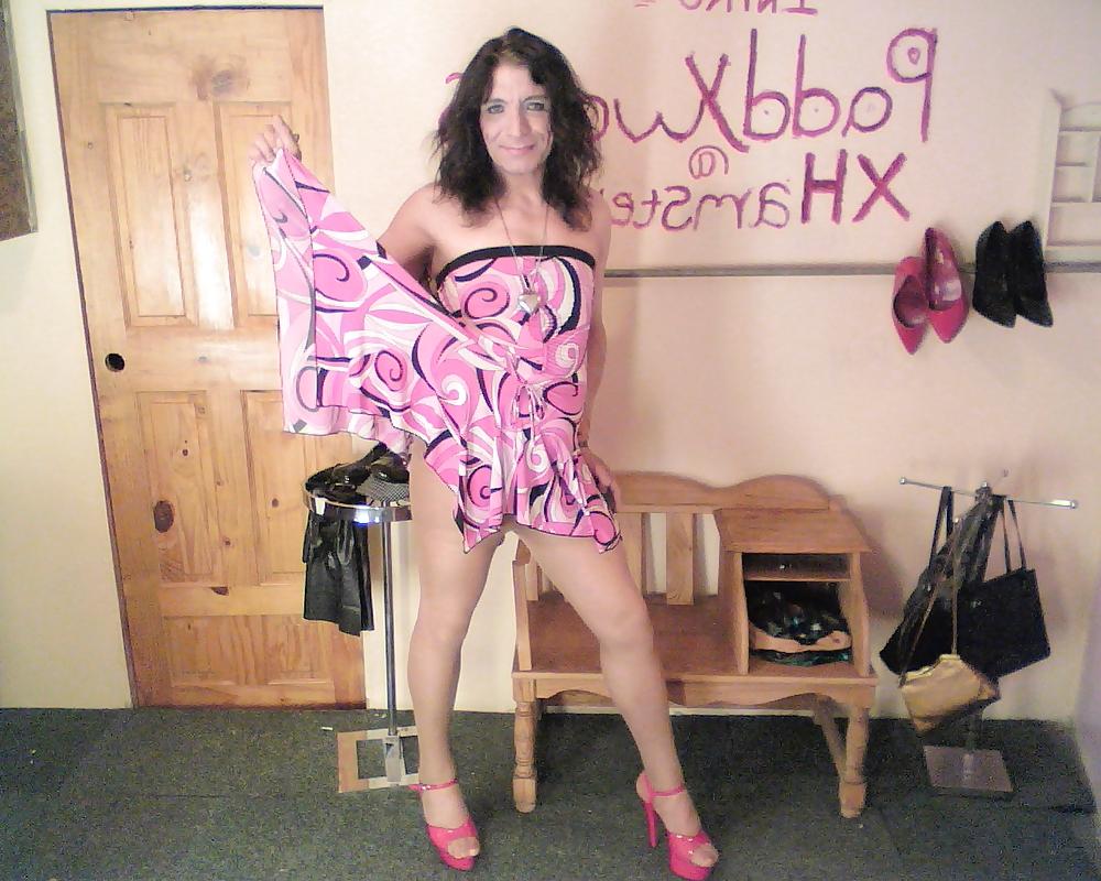 7P Pink and black mini tube dress