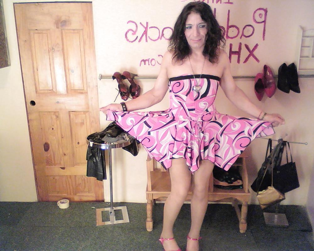 7P Pink and black mini tube dress