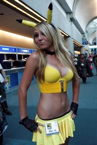 9P Cosplay babes :D