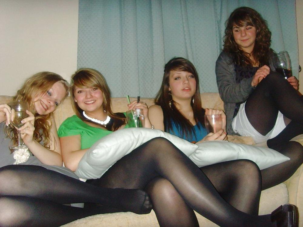 25P Candid Pantyhose Girls 2