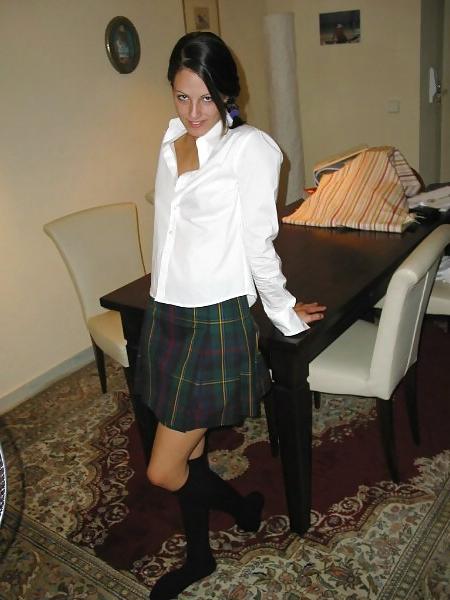 25P Hot brunette have fun with a nice dick 
