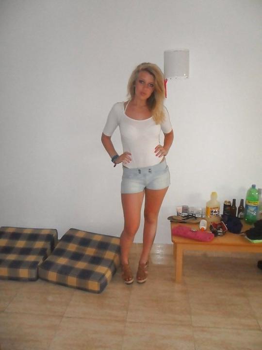 25P Slutty little bitches! dirty comments please