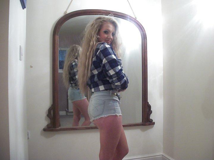 25P Slutty little bitches! dirty comments please