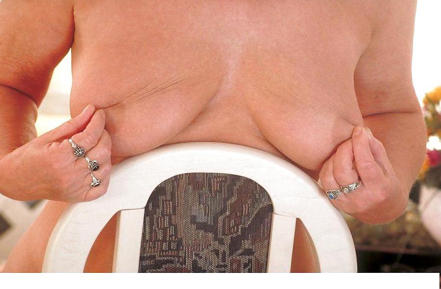 13P Viejita muy sensual