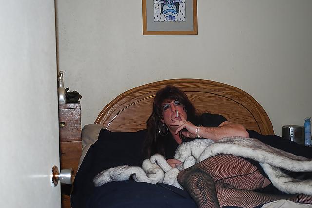 12P Dirty smoking slut Brandi