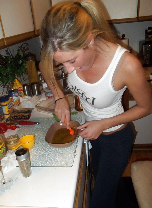 14P Sexy friends, plz comment dirty as fuck