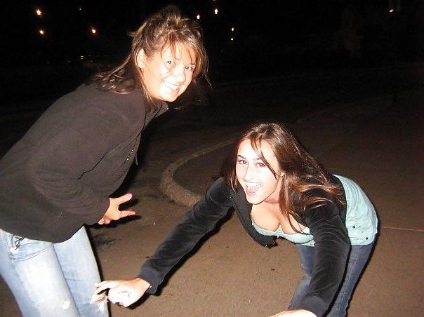 14P Sexy friends, plz comment dirty as fuck