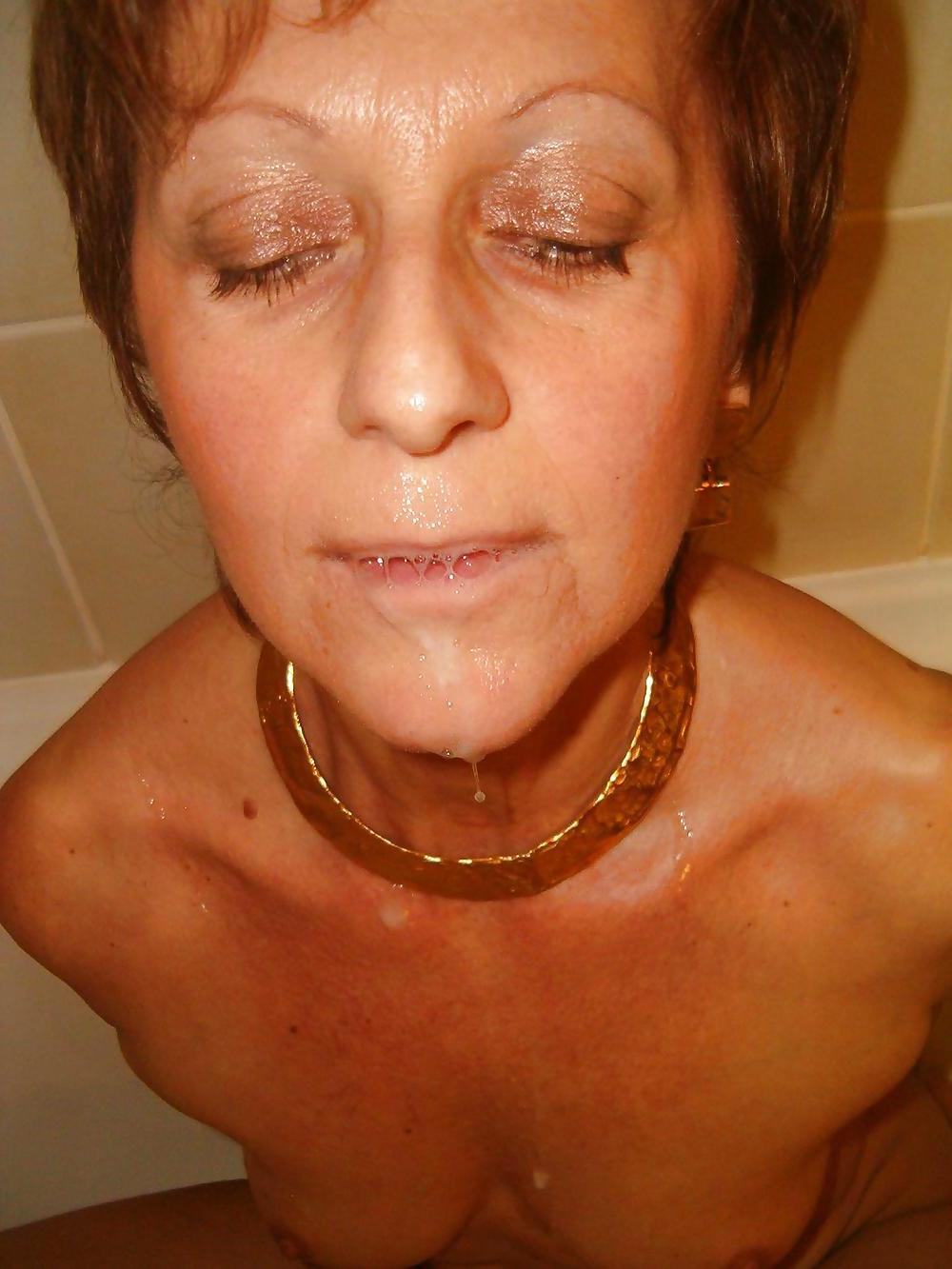 14P Friends cumming on his French wife