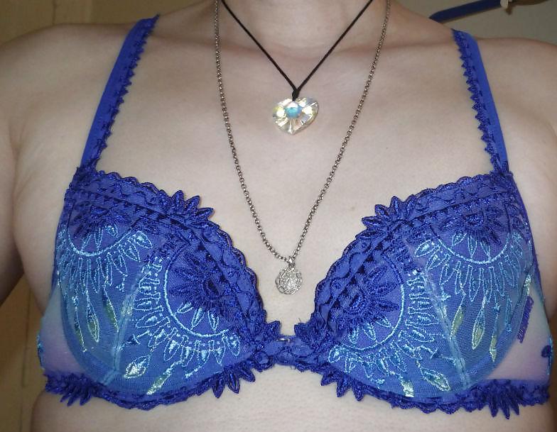 25P Sophie in blue