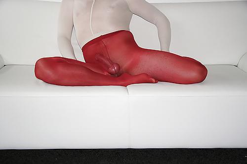 23P Red pantyhose, tights and stockings