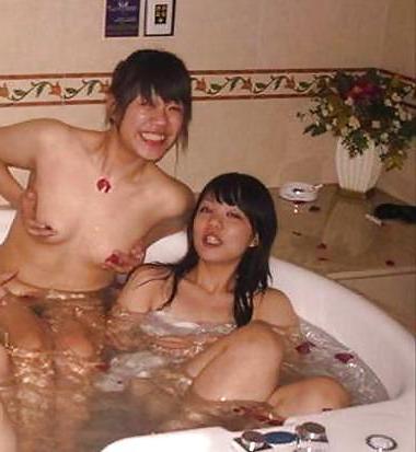 20P Mindy and Xue Ying are lonely and needs some dick