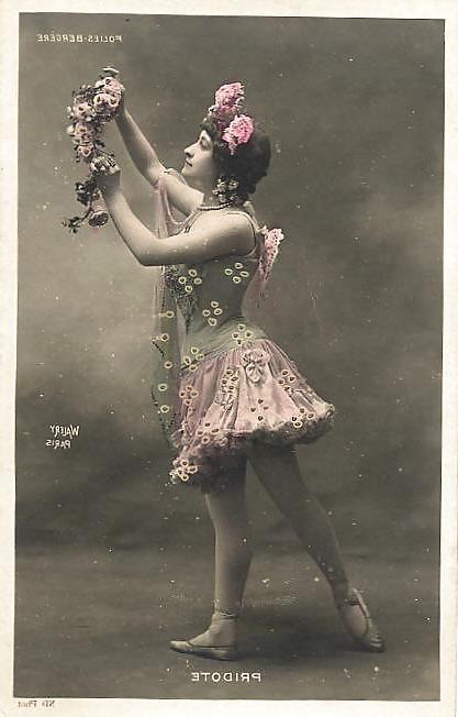 25P Old French postcards
