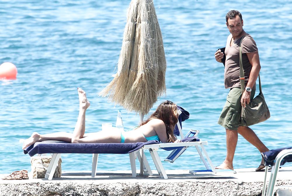 25P Kelly Brook Blue Bikini (Pokies) Italy