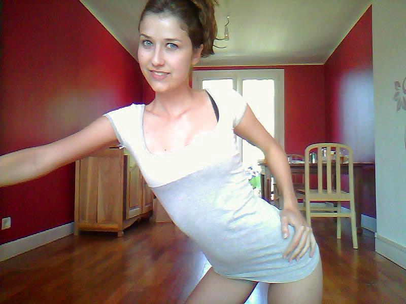 25P A naughty french webcamgirl