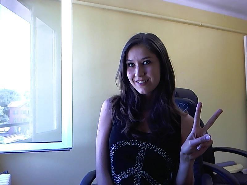 25P A naughty french webcamgirl