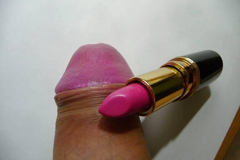 7P Cock painted with pink lipstick
