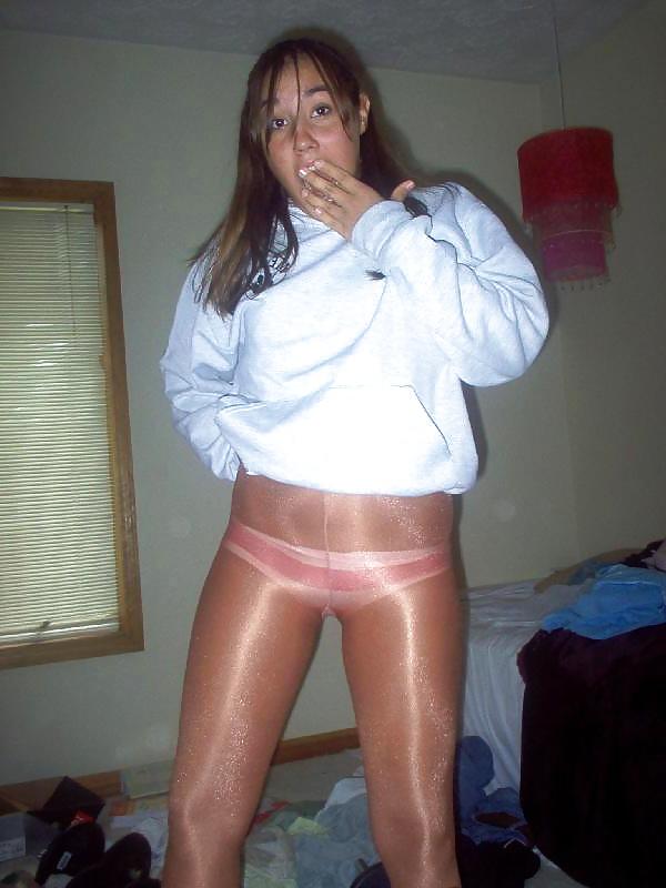 25P Girls in Pantyhose 3