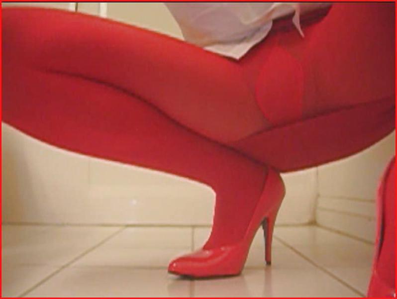 24P First Post of my beginning days cross-dressing.