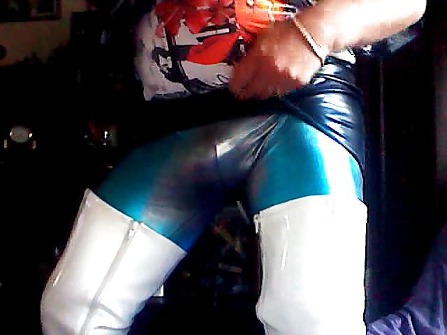 11P Shiny blue cd my white boots