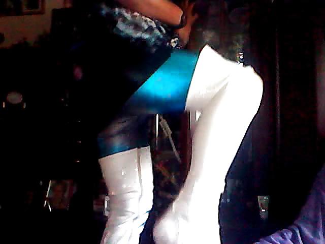 11P Shiny blue cd my white boots
