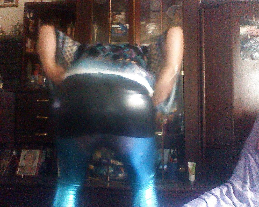 11P Shiny blue cd my white boots