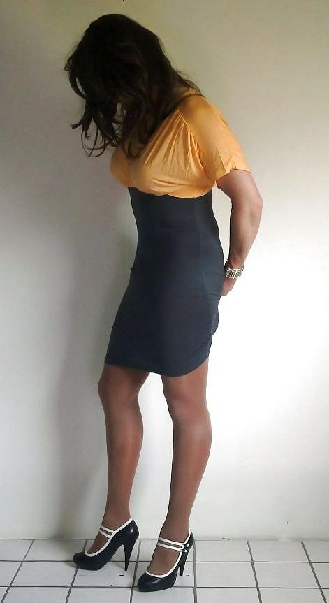 22P And again a new dress cd tv sissy. me!
