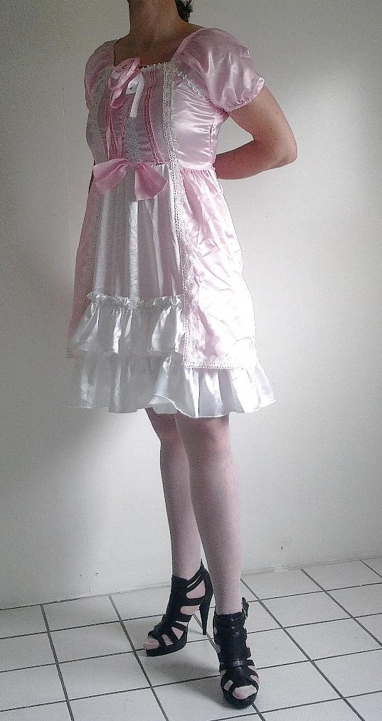 9P Sissy slut in pink dress